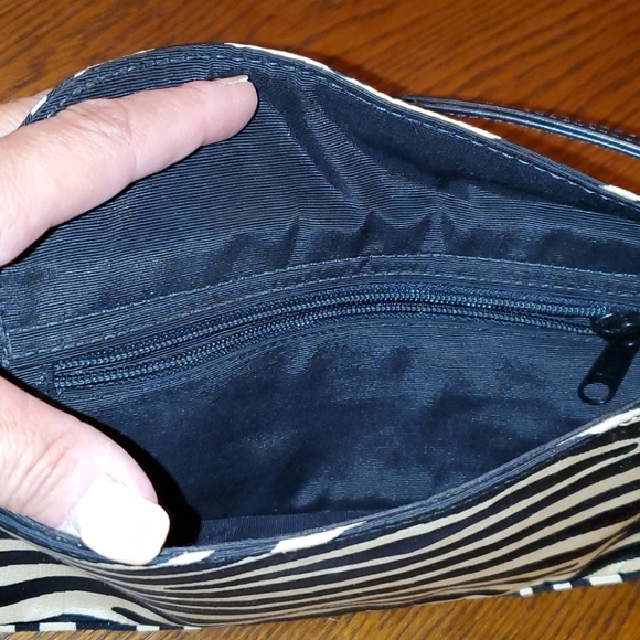 Small cluth - Picture 3 of 4